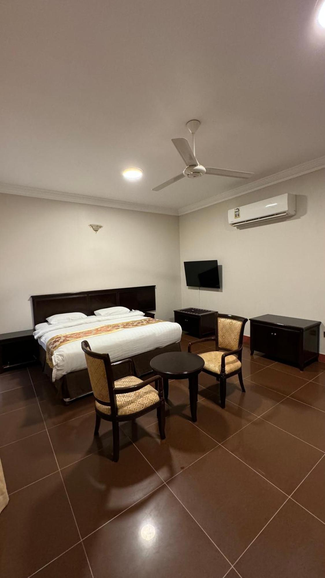 Gulf Crown Appart hôtel Seeb